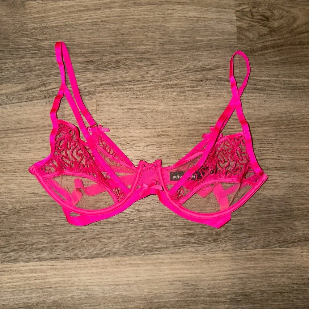 For Love & Lemons Neon Pink Embroidered Strappy Underwire Bra XL SKBR1542-FA21‎
